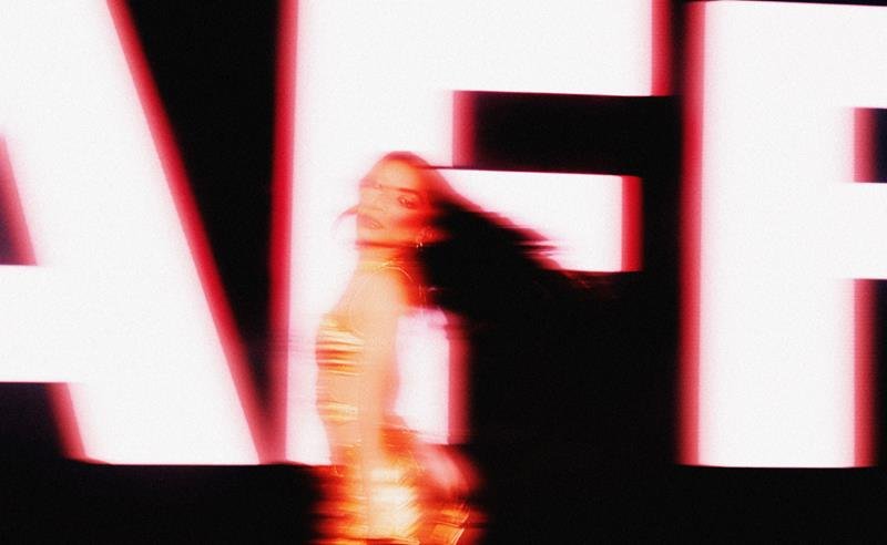 Respondendo aos haters, Ana Laura Lopes lança novo single “AFF”