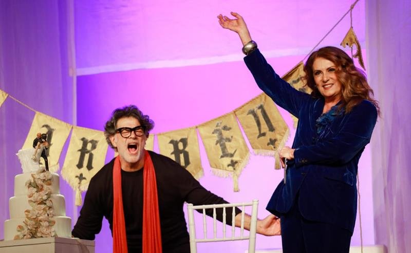 Patricya Travassos e Eduardo Moscovis voltam aos palcos com “DUETOS, A Comédia de Peter Quilter” no Teatro da Ilha
