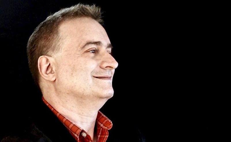 O pianista Marvio Ciribelli no 12º Encontro da Literatura, da Música e Outras Artes, o
LumiAR-TE