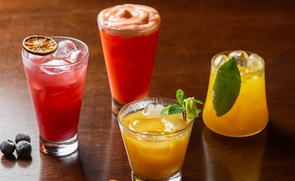 Mocktails: os drinks sem álcool são tendências da primavera Mocktails do Restaurante Raízes são opções no Litoral de SC